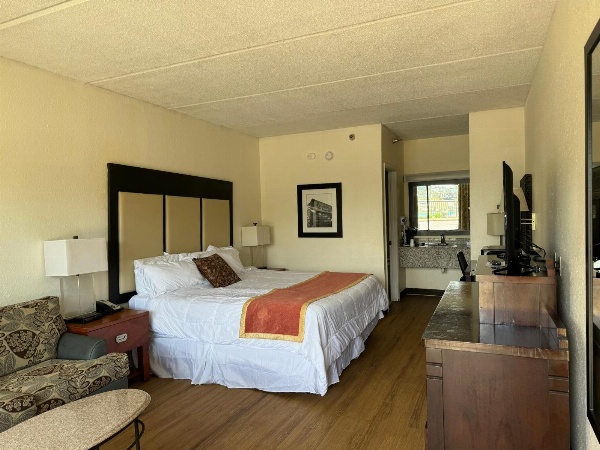 Travel Inn - Lugoff image 7